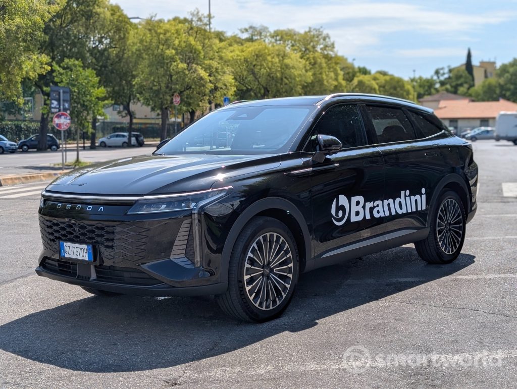Abbiamo provato la tecnologia di Omoda 9, l'auto che state vedendo sempre di più